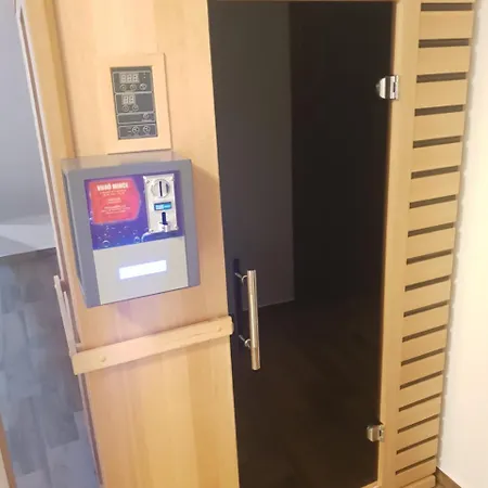 Apartment Club Rezidence Pod Luci Loucovice