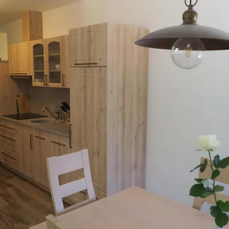 Apartment Club Rezidence Pod Luci Loucovice